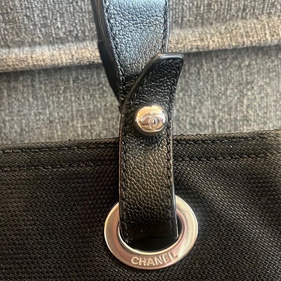 🖤 Chanel Biarritz Quilted Tote Bag - Picture 4 of 16